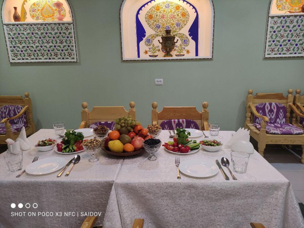 בוקורו Old Gate Family Guest House מראה חיצוני תמונה